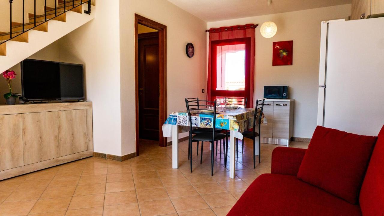 Appartamento Sette Posti Vicino Al Centro Di San Teodoro San Teodoro  Exteriör bild