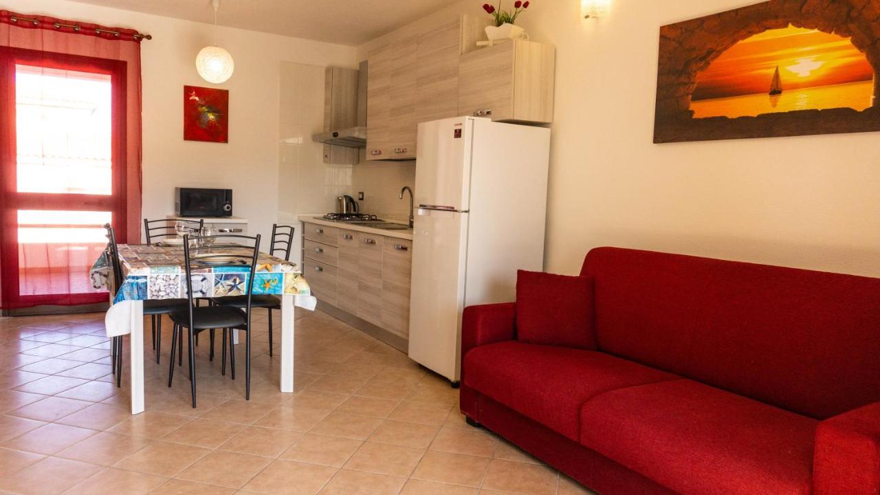 Appartamento Sette Posti Vicino Al Centro Di San Teodoro San Teodoro  Exteriör bild