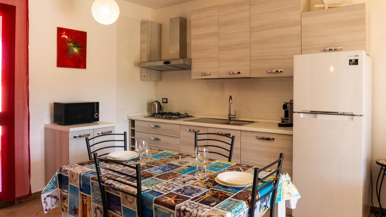 Appartamento Sette Posti Vicino Al Centro Di San Teodoro San Teodoro  Exteriör bild