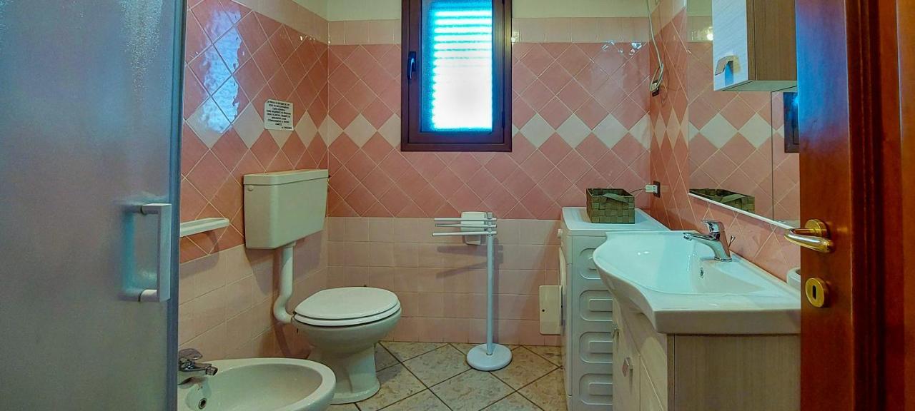 Appartamento Sette Posti Vicino Al Centro Di San Teodoro San Teodoro  Exteriör bild
